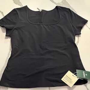 HALARA Women's Black Short Sleeve Top